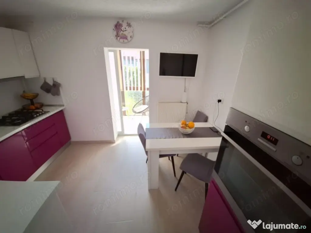 Apartament cu 3 camere de vanzare Bartolomeu 