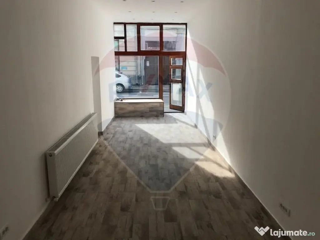 Spațiu comercial de închiriat, 39 mp, în zona Ultracen... 