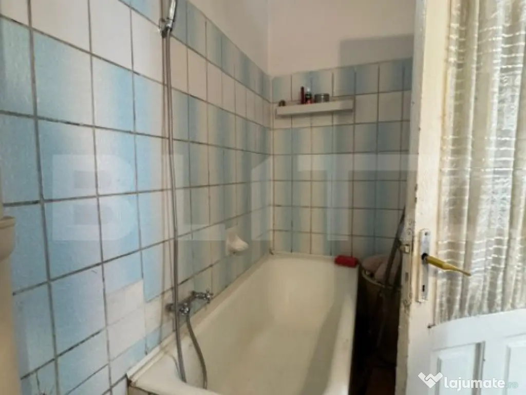 Casa cu 3 camere, 70 mp, zona ultracentrala