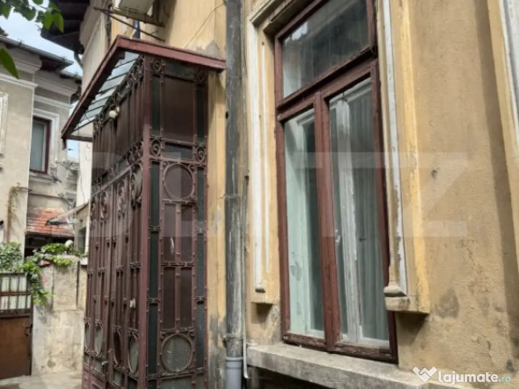 Casa cu 3 camere, 70 mp, zona ultracentrala