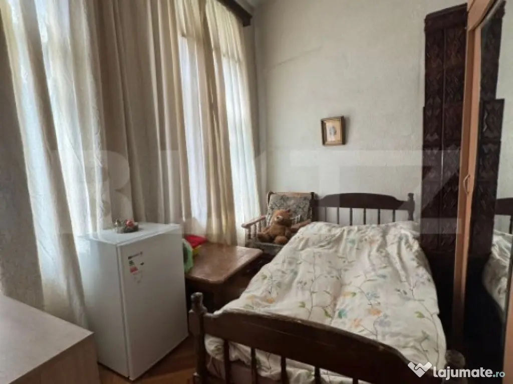 Casa cu 3 camere, 70 mp, zona ultracentrala