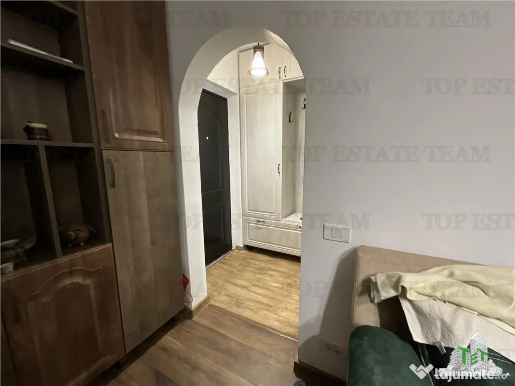 Apartament 2 camere cochet bloc reabilitat in Rahova 