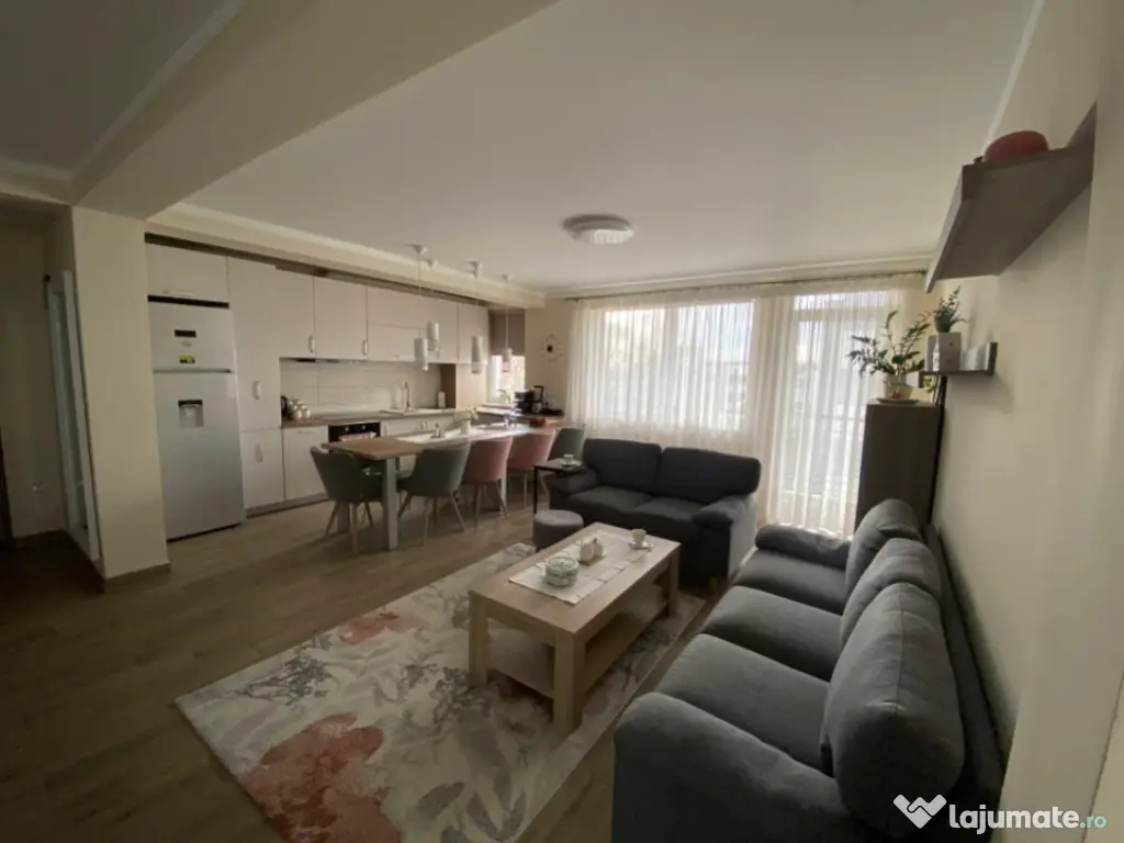 Apartament de vanzare cu 3 camere, 87mp, la cheie cu parcare