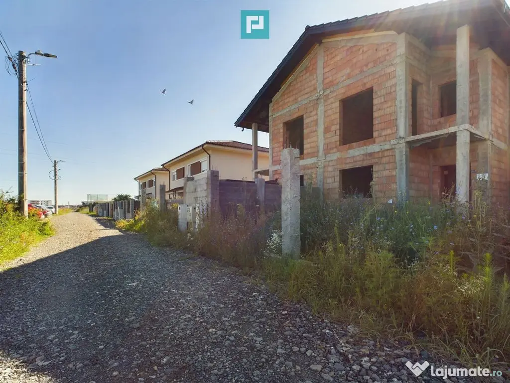 Duplex în Moșnița Nouă, în spate la Castel