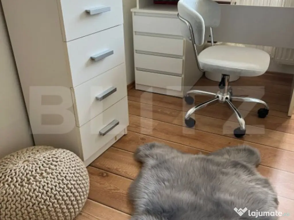 Apartament cu 3 camere, mobilat modern, parcare, zona Muzeul 