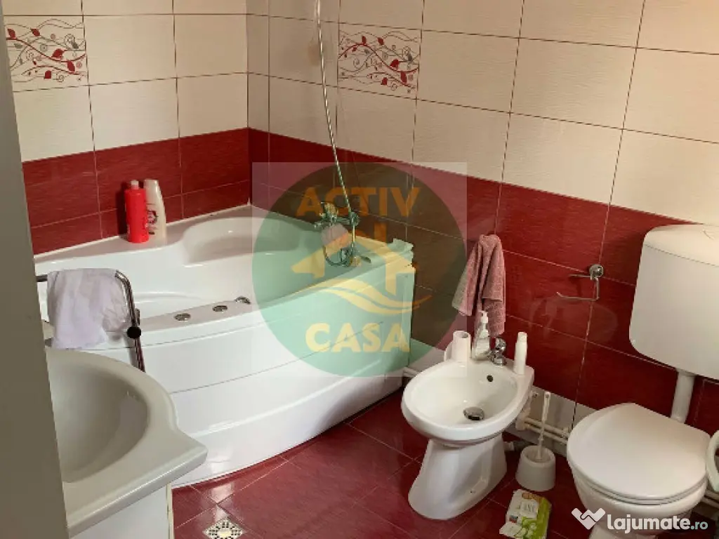 Casa de vanzare, zona Liceului nr.2-Roman