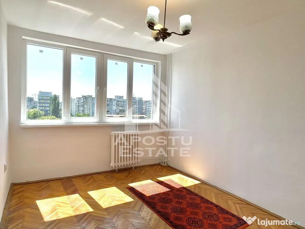 Apartament cu trei camere decomandat Bd. Cetatii