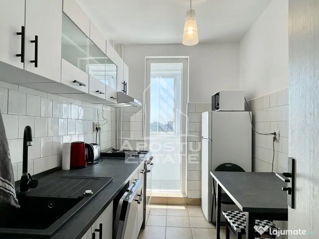 Apartament cu trei camere decomandat Bd. Cetatii