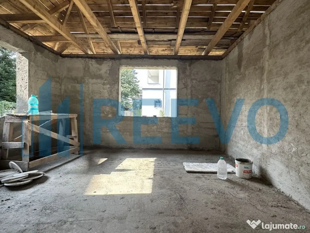 Casă de vânzare, centrală, pe str. Oituz, Bacău