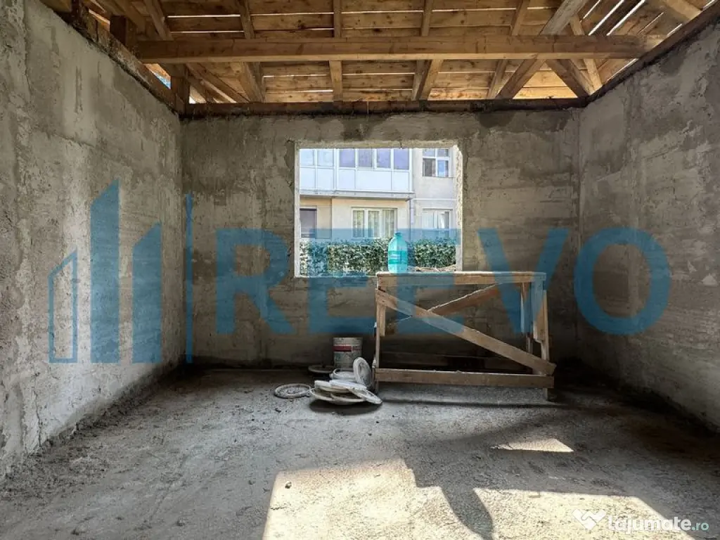 Casă de vânzare, centrală, pe str. Oituz, Bacău