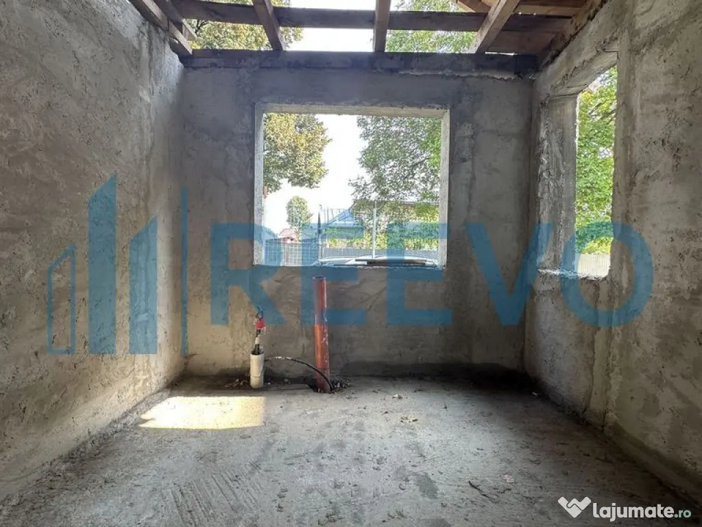 Casă de vânzare, centrală, pe str. Oituz, Bacău