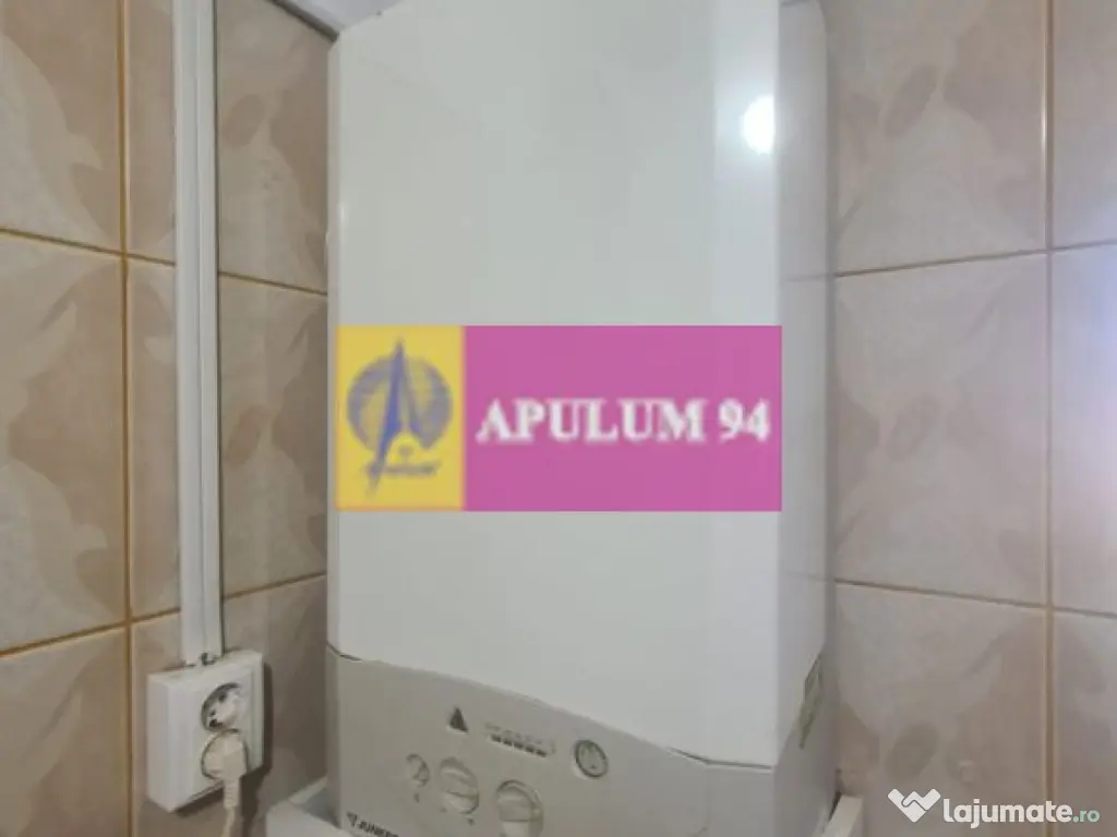 Apartament cu 3 camere de vanzare in Campina - Zona Centrala