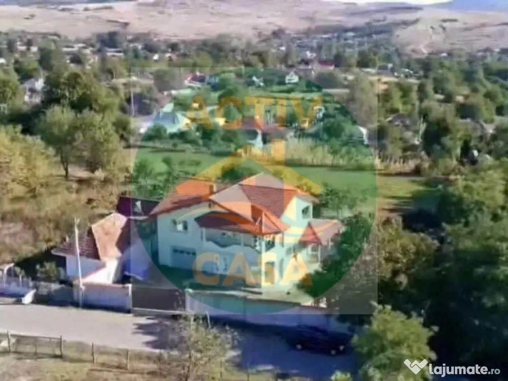 Casa de vanzare zona Gadinti