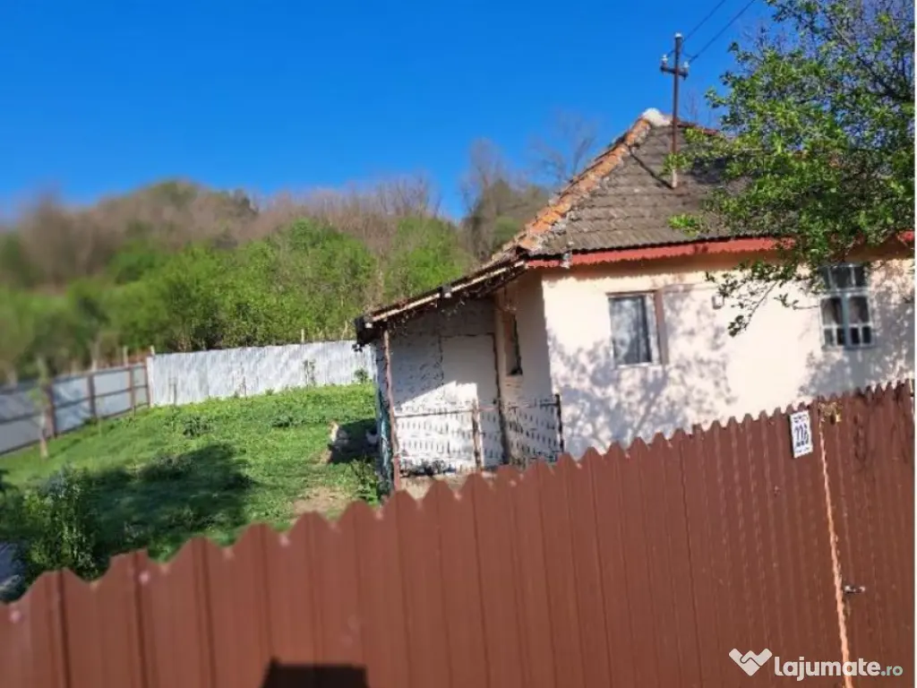 Casa si teren-com. Licurici, loc. Negreni, jud Gorj 