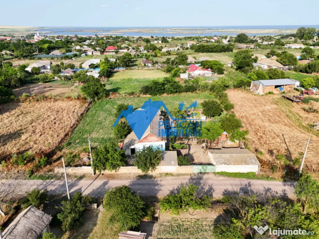 Casa cu teren in Salcioara (Jurilovca) - 2600mp 