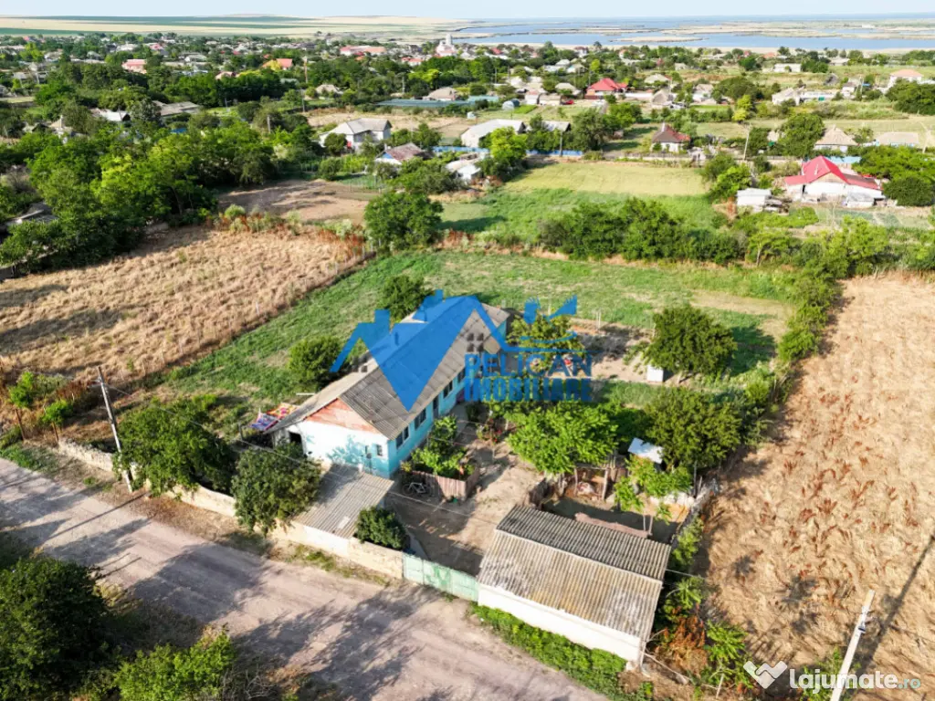 Casa cu teren in Salcioara (Jurilovca) - 2600mp 