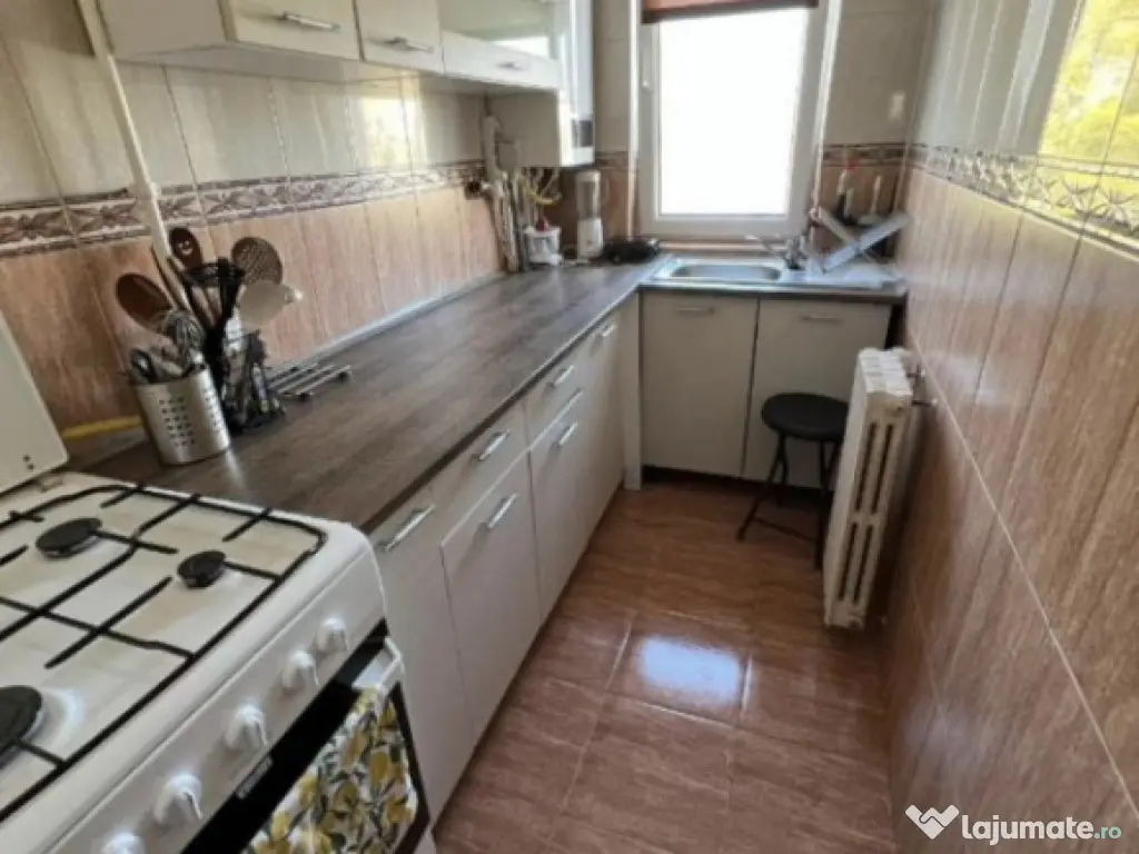 Apartament 3 camere, mobilat si utilat, zona Tomis Nord 