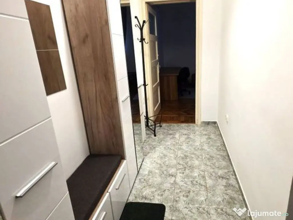 Apartament de închiriat – ultracentral, lângă Parcul...
