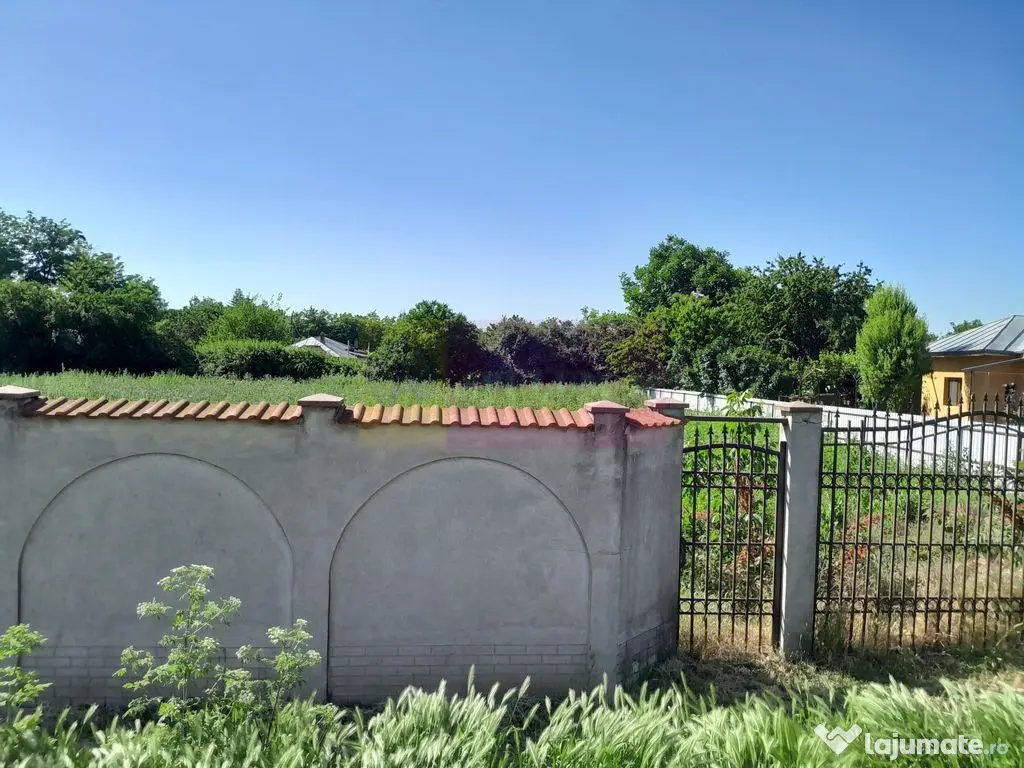 Movilita (IL)-teren de inch. 1800 mp stradal, 30 ml desch... 