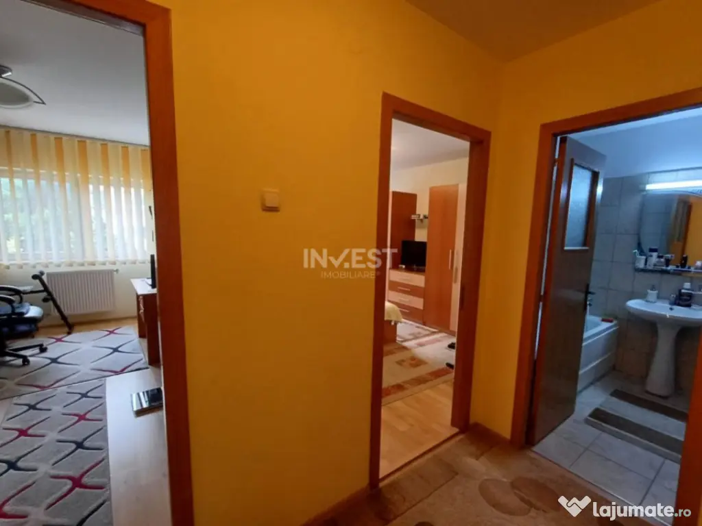 Apartament 3 camere, 2 bai, inclus garaj si boxa, zona Pacur 