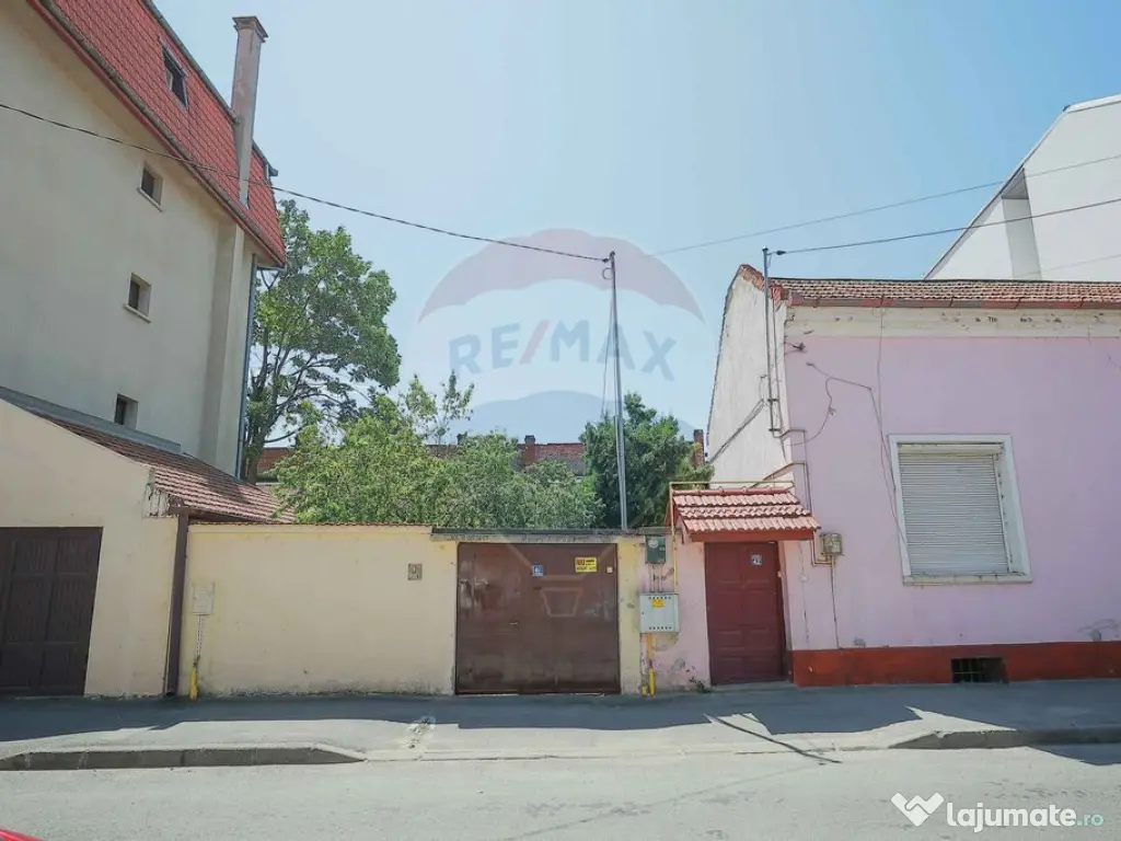 Apartament cu 3 camere de vânzare în zona Ultracentral 