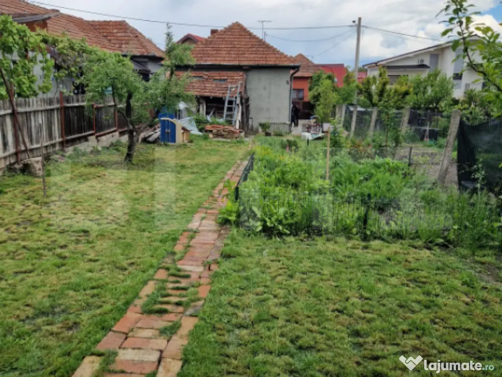 Proprietate de vanzare, cu 2 camere, 46 mp, zona Dambul Rotu