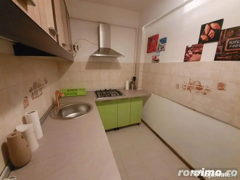 1 camera in zona Aradului