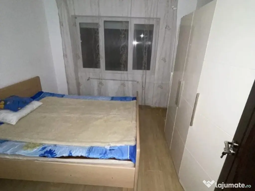 1 camera in zona Aradului