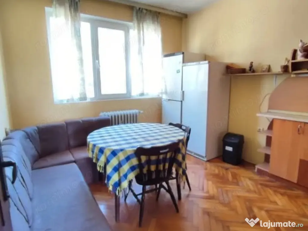 1 camera in zona UMT