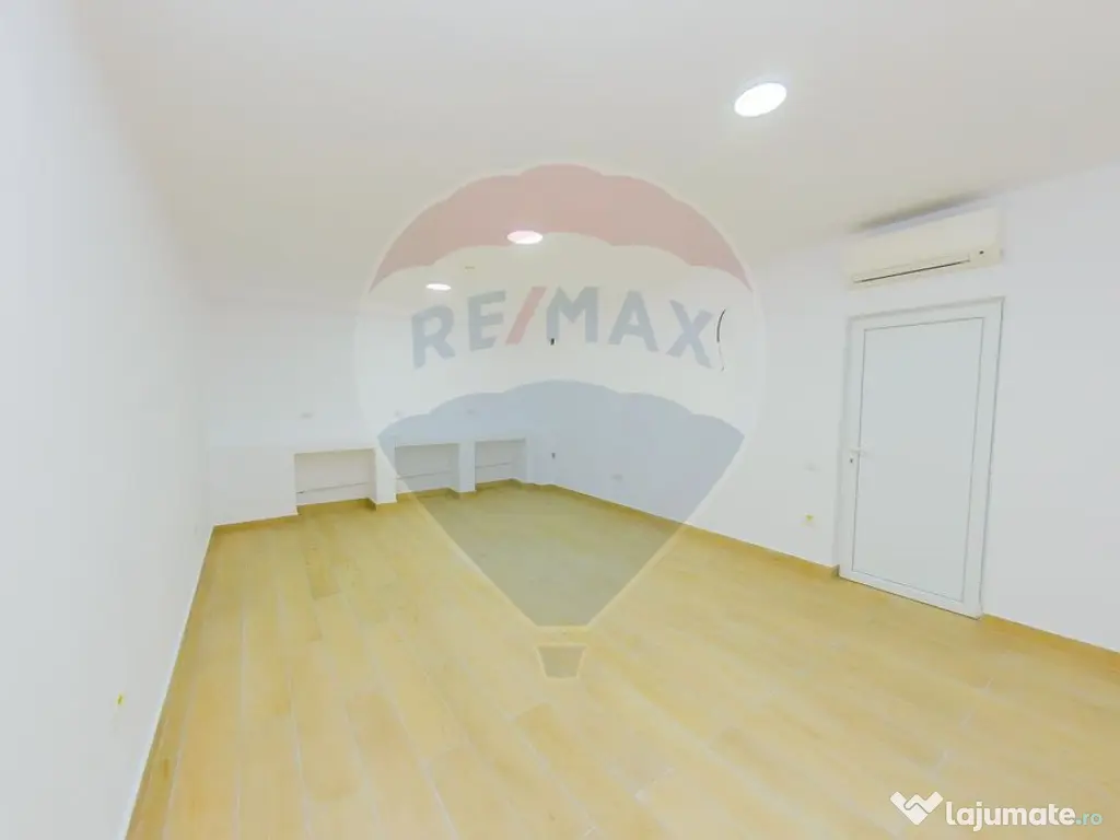 LUX! De inchiriat SPATIU COMERCIAL cu birouri, magazie ș...