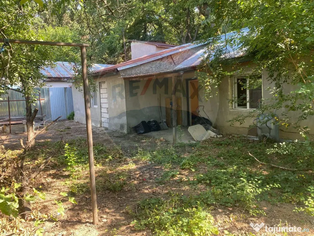 Teren 299.96mp Voluntari, casa 70 mp demolabila/renovabila 