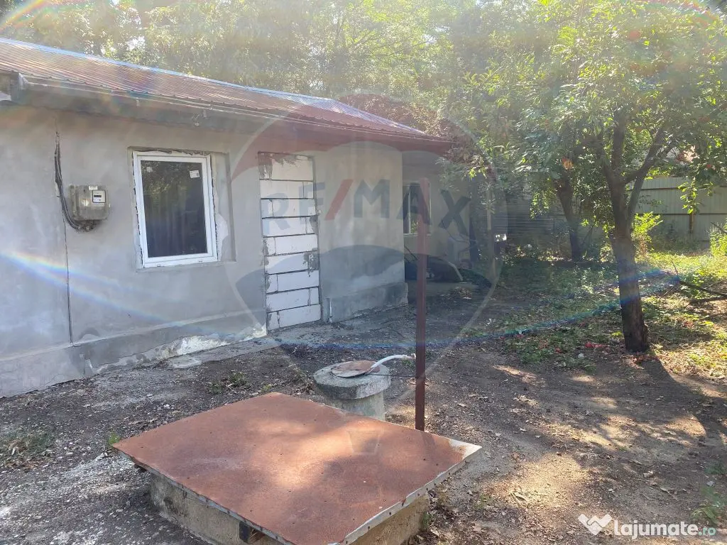 Teren 299.96mp Voluntari, casa 70 mp demolabila/renovabila 
