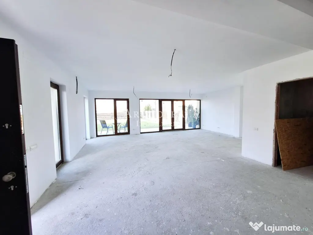 Vila zona centrala Corbeanca 