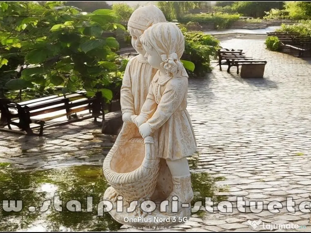 Set copii cu soclu, galben patinat, model S7-S27. 