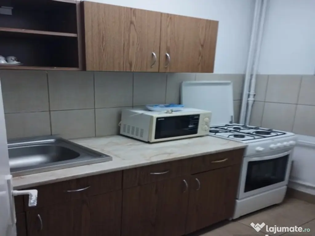 2 camere in zona Sagului