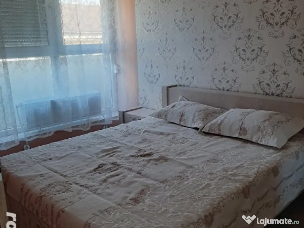 1 camera in zona Soarelui