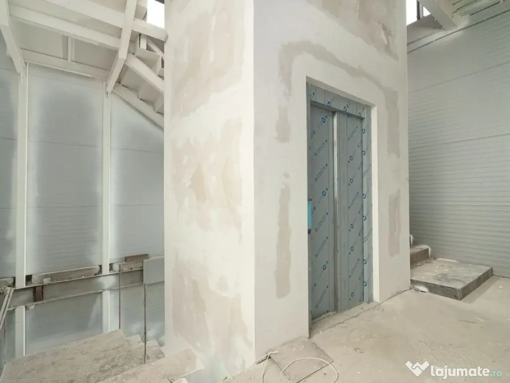 Stefanesti A3 Centura Spatiu 900mp cladire comerciala/bir... 