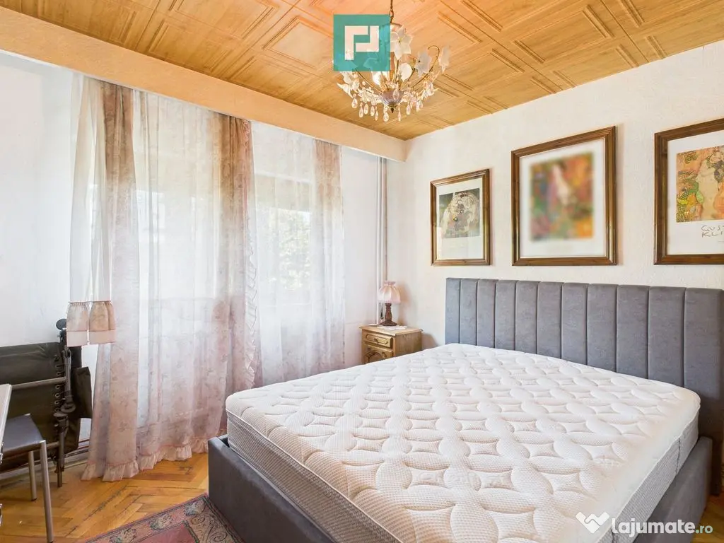 Apartament cu 3 camere în zonă de maxim interes 