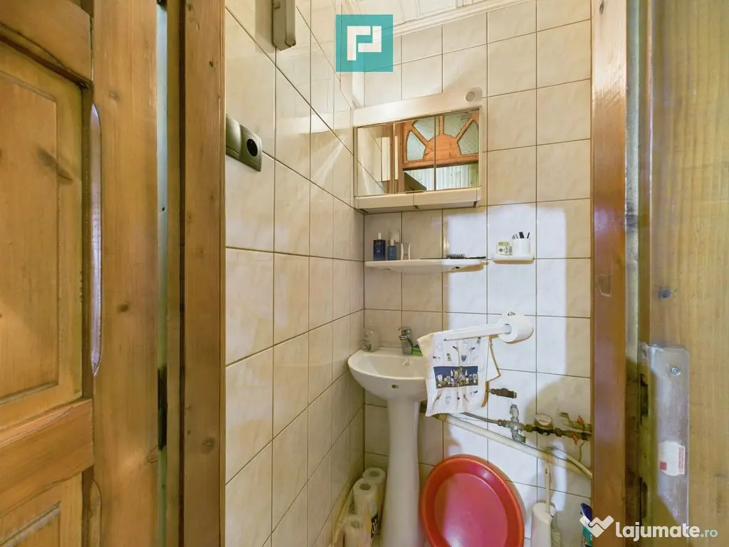 Apartament cu 3 camere în zonă de maxim interes 