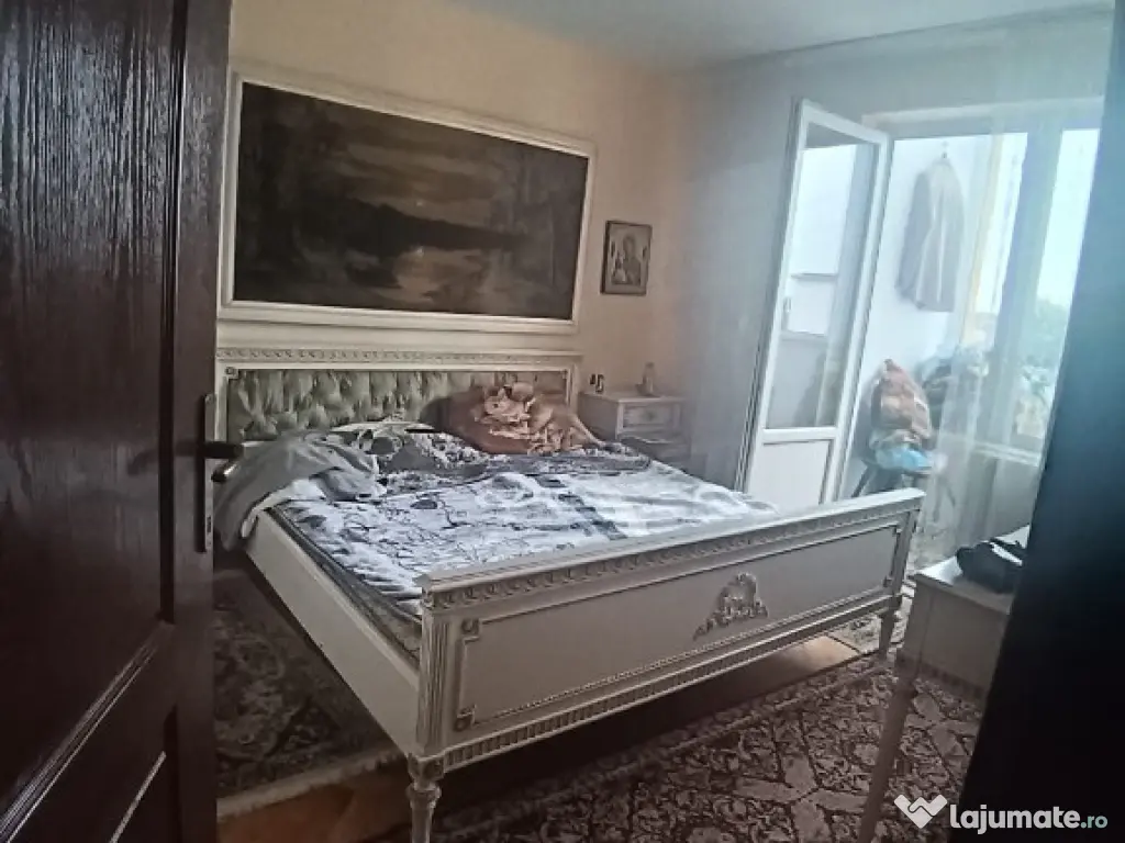 Zona Centrul Vechi-Piata , 3 camere 