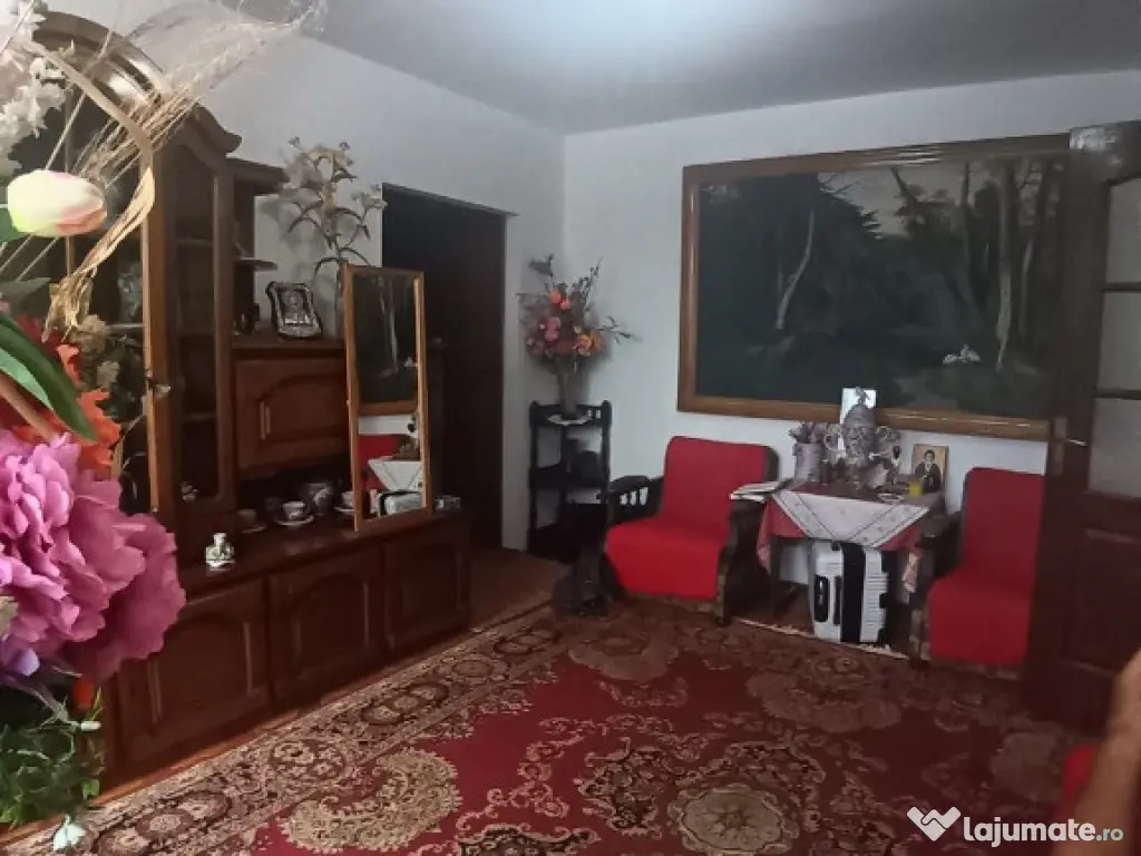 Zona Centrul Vechi-Piata , 3 camere 