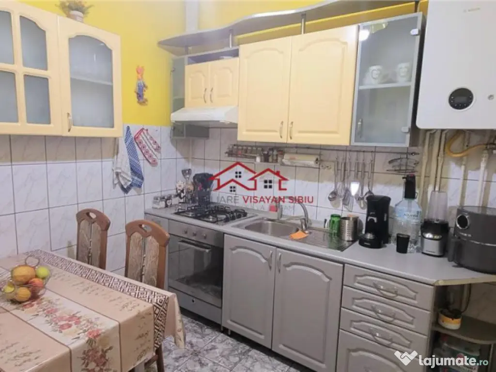 Apartament ultracentral,garaj, pivnita, Sibiu,comision 0 