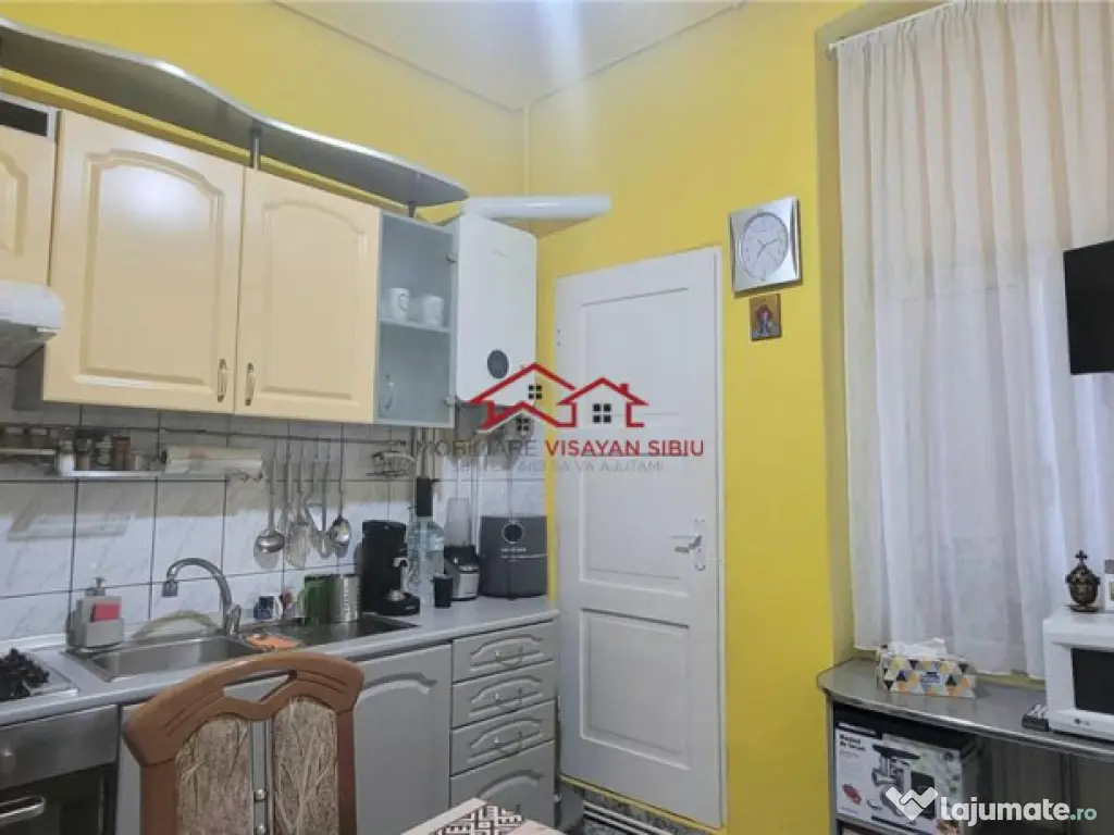 Apartament ultracentral,garaj, pivnita, Sibiu,comision 0 