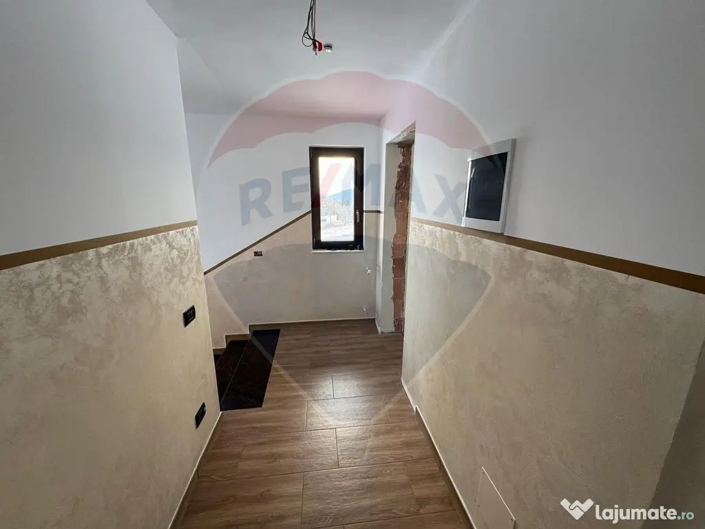 Casa si teren zona Balaurul