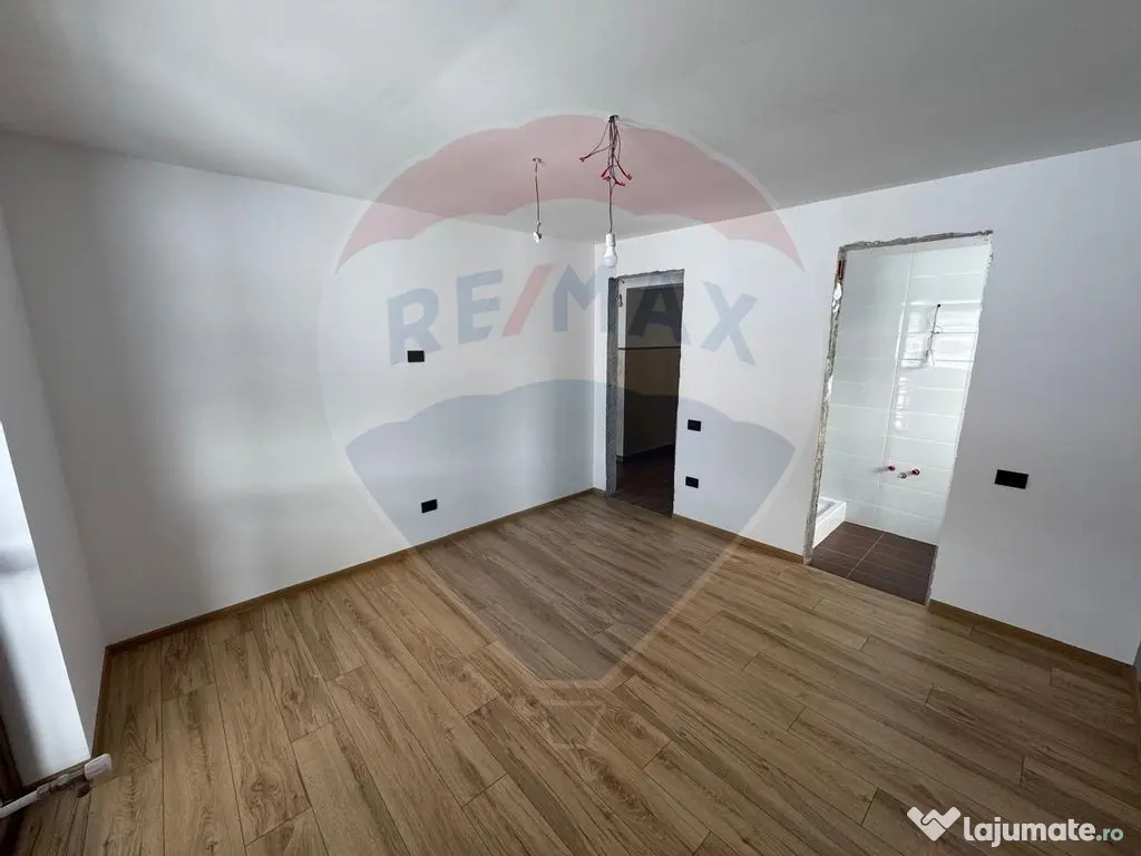 Casa si teren zona Balaurul