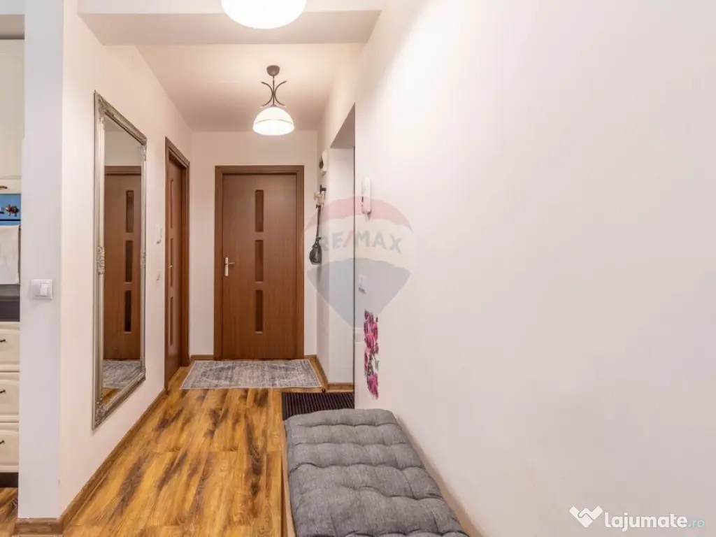 Apartament 2 camere de vanzare – Demisol - zona Campului 