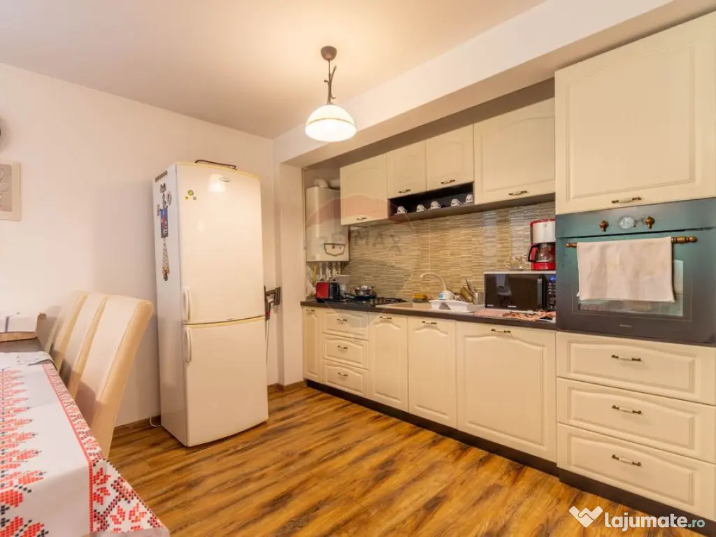 Apartament 2 camere de vanzare – Demisol - zona Campului 