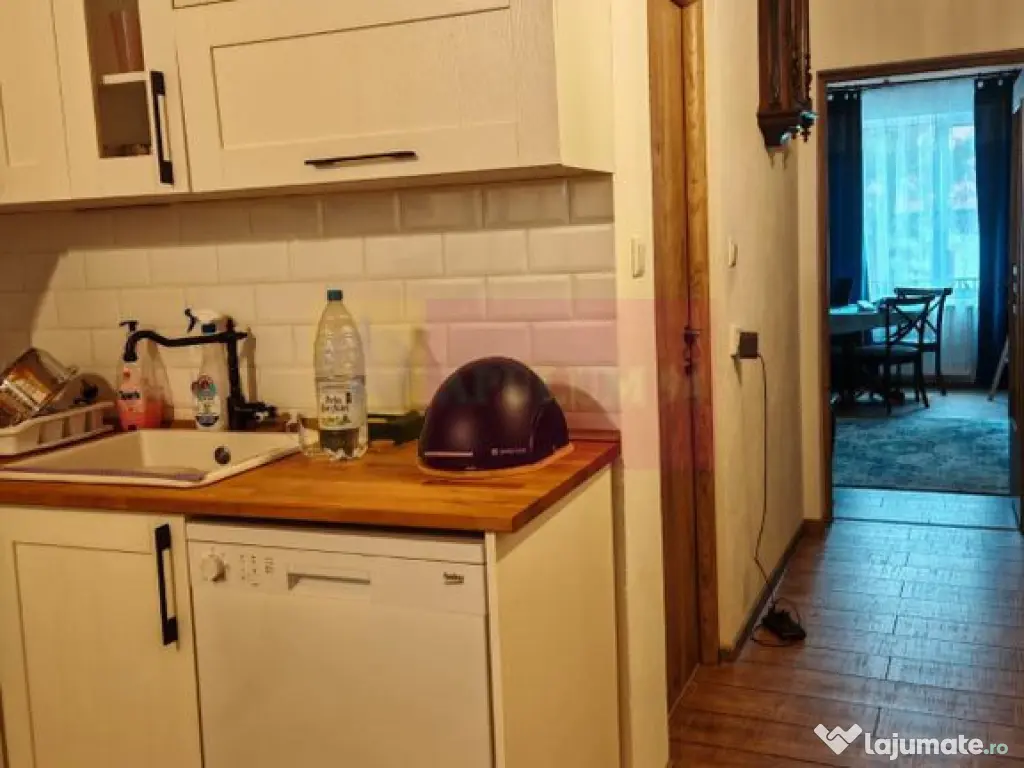 Apartament cu 4 camere de vanzare in Busteni 