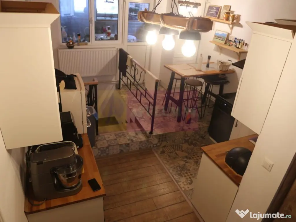 Apartament cu 4 camere de vanzare in Busteni 