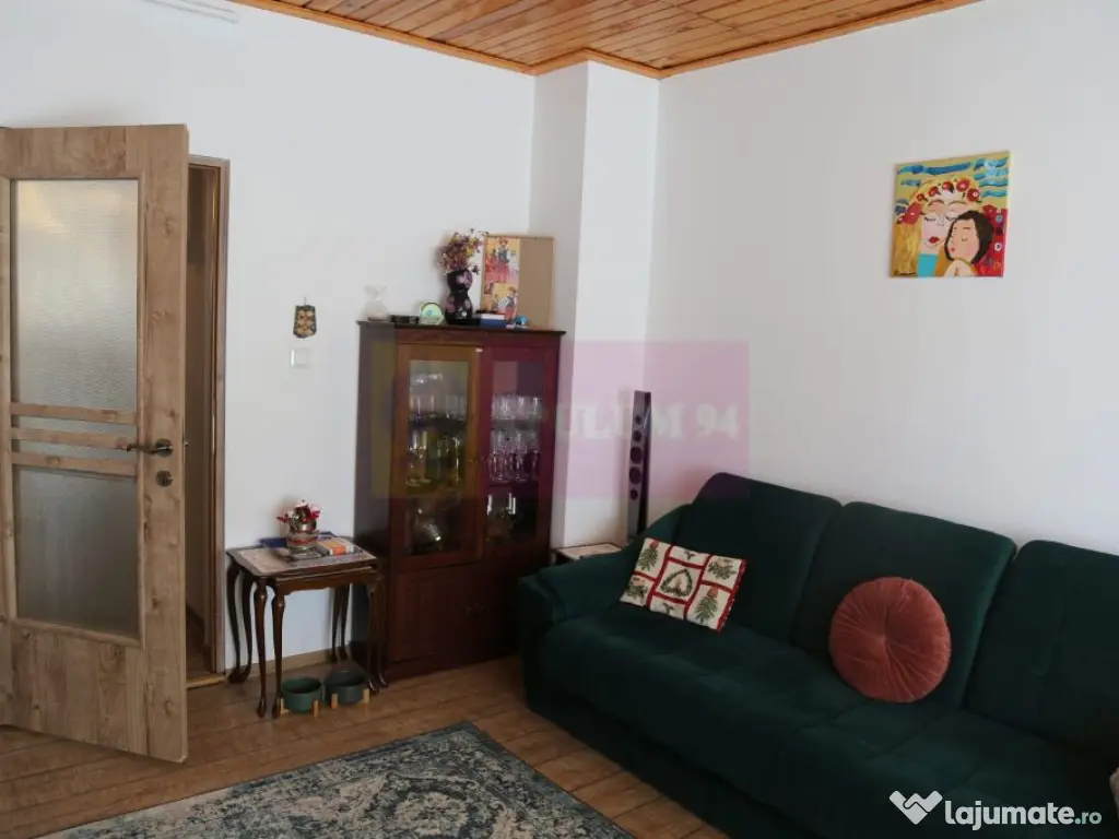 Apartament cu 4 camere de vanzare in Busteni 